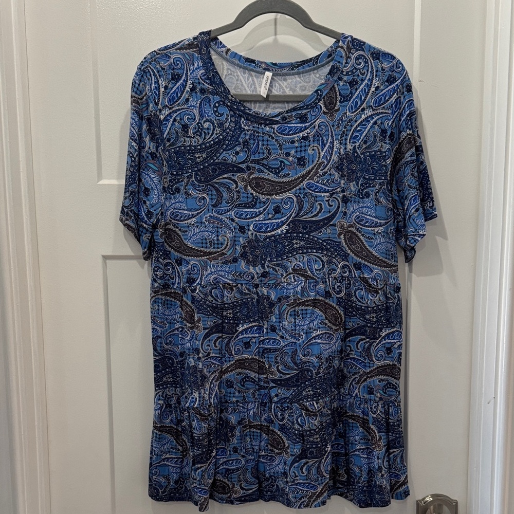 XPENYO Maternity Blue Paisley Women's Top Size Large